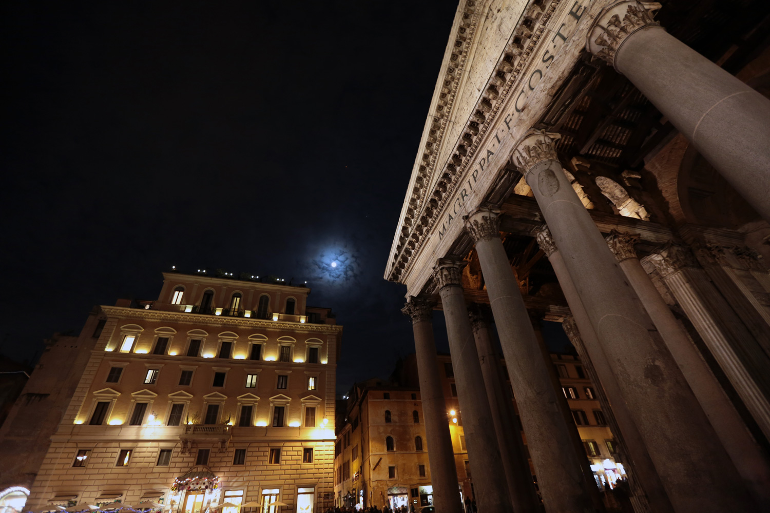 Pantheon-at-Night-2